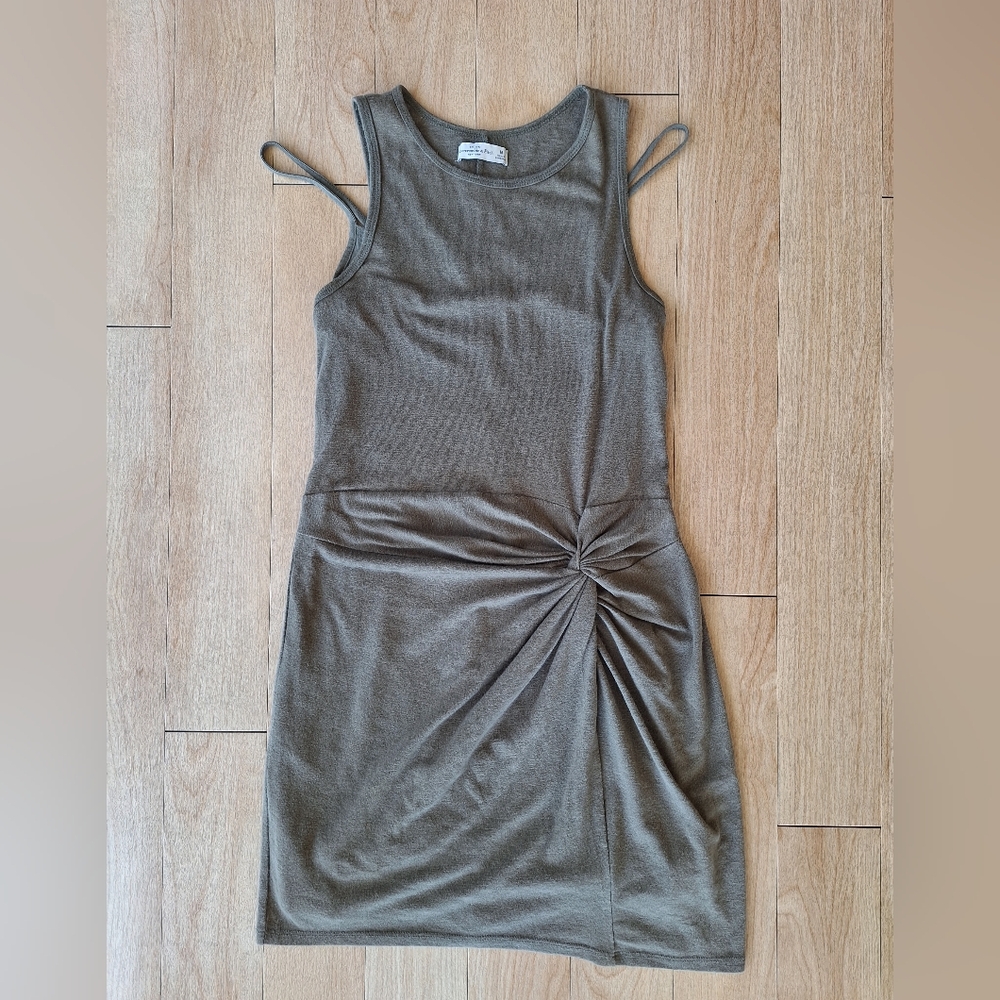Abercrombie Green knotted dress size M